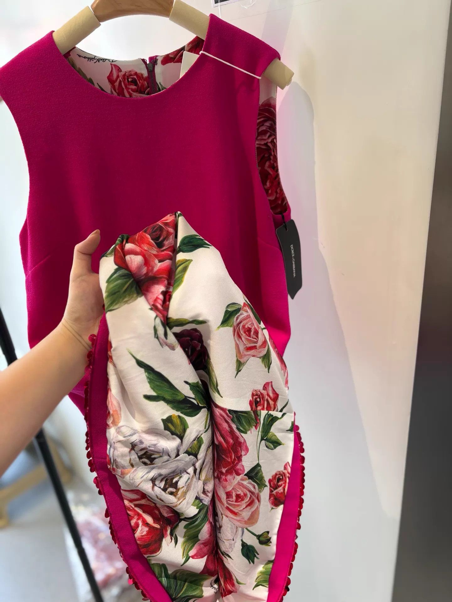 Valentino Valentino Magenta Floral Sequin Sleeveless Dress Size S / US 4 / IT 40 - 3 Thumbnail