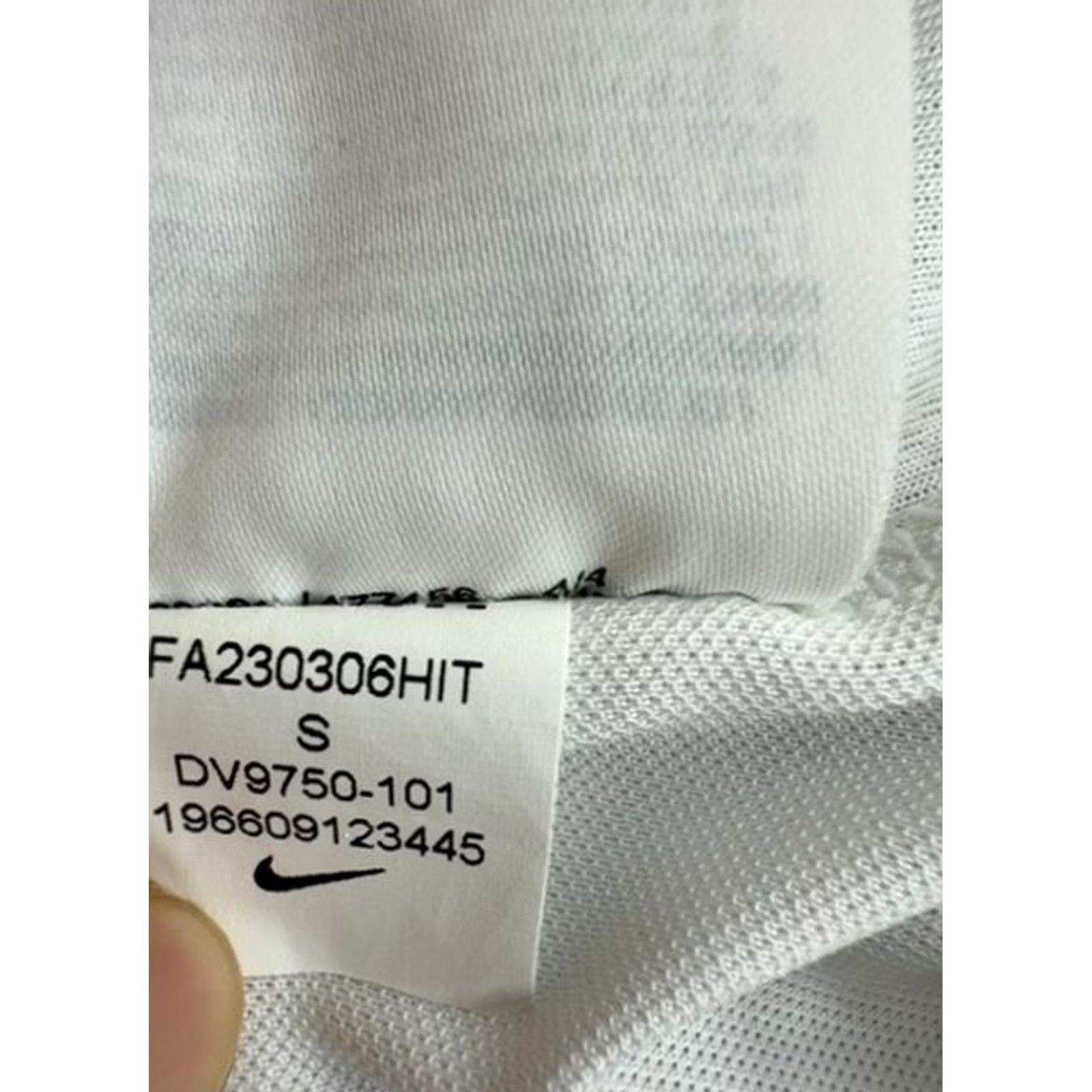 Nike Nike Men’s Dri-FIT Striped T-Shirt Size S White/Black DV9750-101 Size US S / EU 44-46 / 1 - 4 Thumbnail