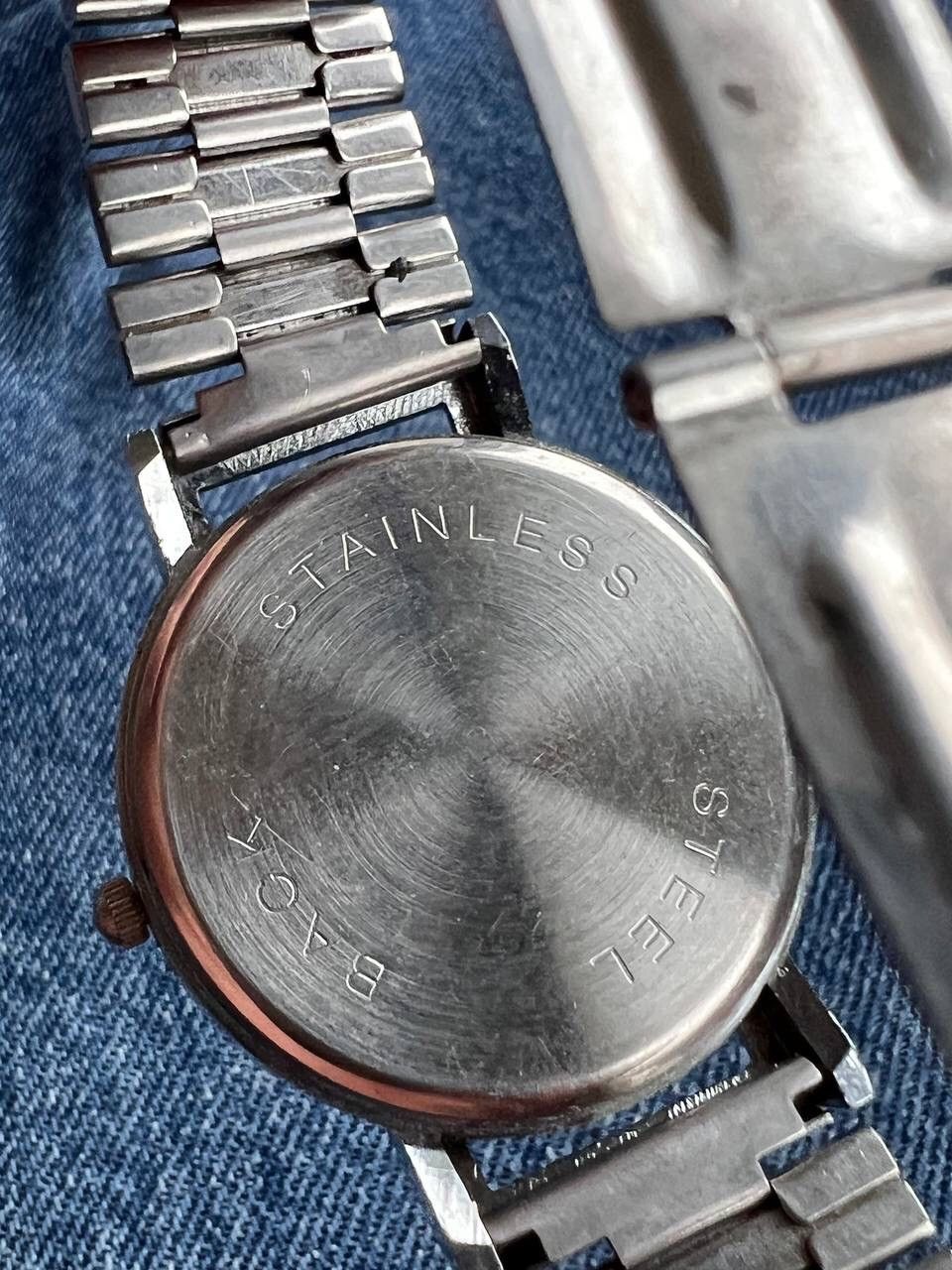 Japanese Brand × Vintage Vintage Japanese style Hello Kitty Watch Futuristic Steel Size ONE SIZE - 7 Thumbnail