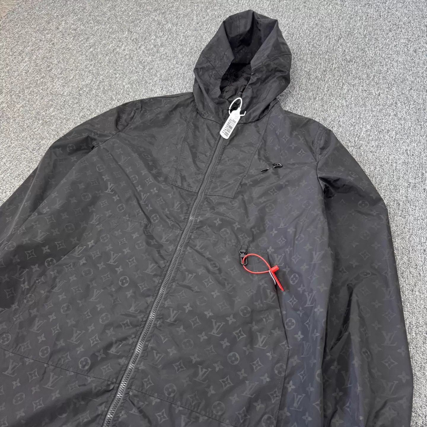 Louis Vuitton Louis Vuitton FW22 Long Zip Hooded Shell Jacket 50 (99N) Size US M / EU 48-50 / 2 - 4 Thumbnail