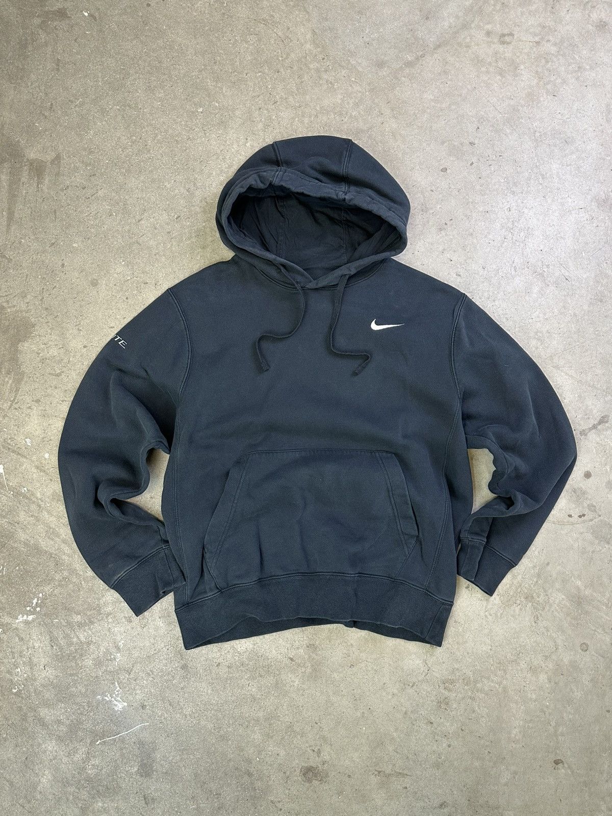 Nike Nike Swoosh Hoodie Small Black Size US S / EU 44-46 / 1 - 1 Thumbnail