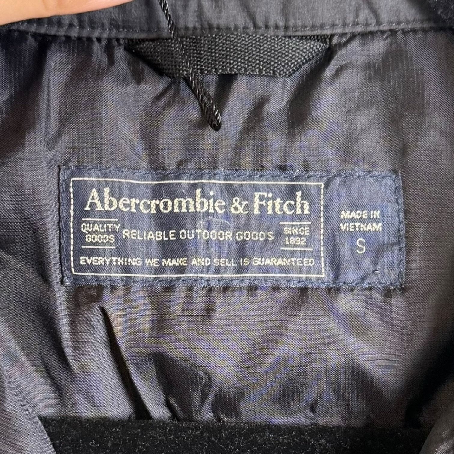 Abercrombie & Fitch Abercrombie & Fitch Men's S Full Zip Quilted Vest STAINED! Size US S / EU 44-46 / 1 - 3 Thumbnail