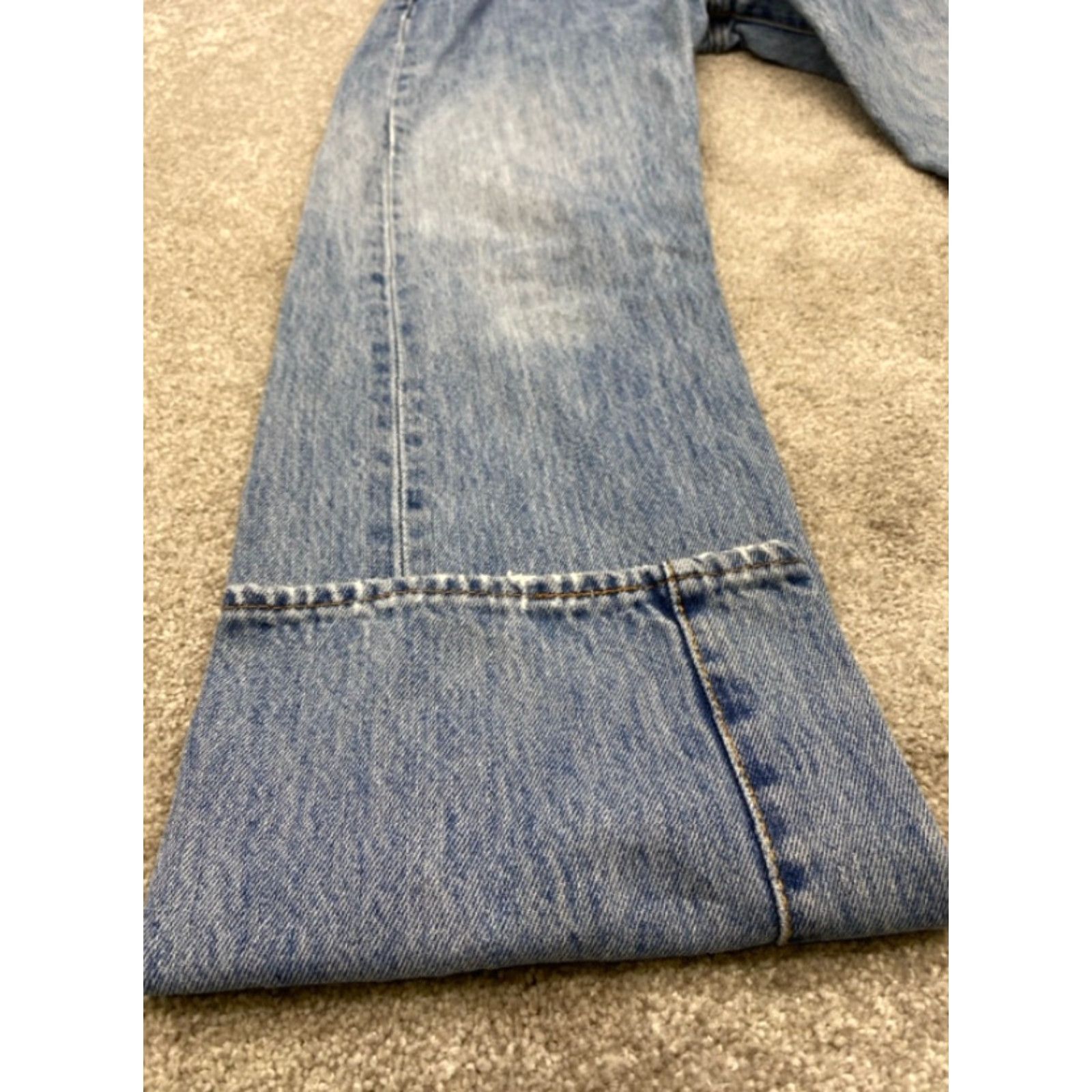 Levi's Levi's 501 Jeans Mens 32x32 Blue Denim Button Fly Straight Regular 5527 Size US 32 / EU 48 - 2 Thumbnail