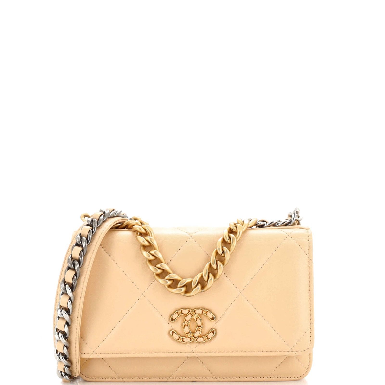19 Wallet on Chain Quilted Lambskin None