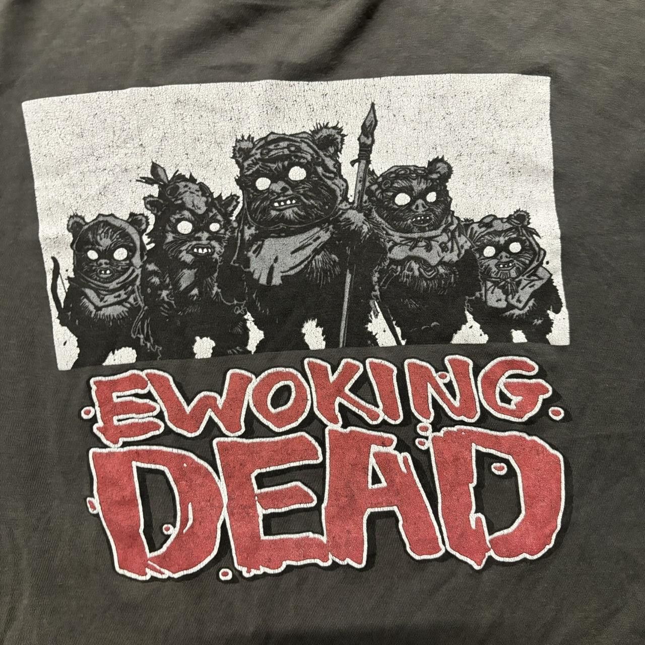 Japanese Brand × Vintage Crazy Vintage Y2K/2000s Grunge Funny Ewoking Dead Horror Parody Graphic Tee! Size US M / EU 48-50 / 2 - 3 Thumbnail