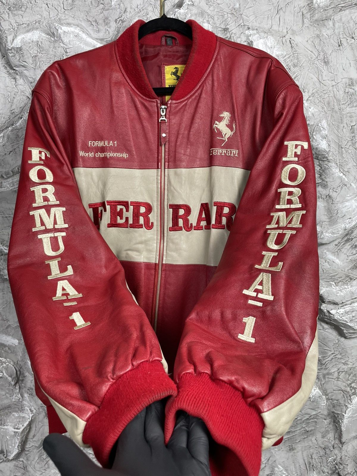 Ferrari Vintage Ferrari 1996 Formula 1 Rare Moto Leather Jacket Y2K Size US XL / EU 56 / 4 - 9 Thumbnail