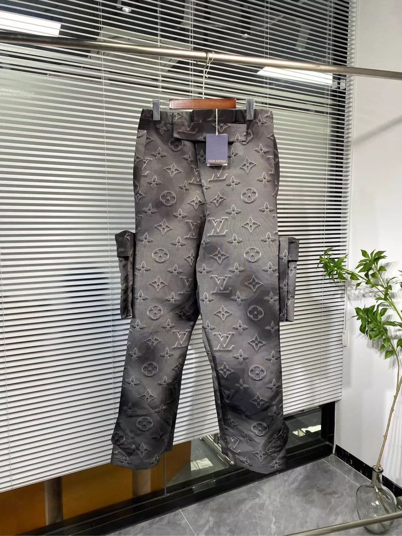 Louis Vuitton LOUIS VUITTON Functional overalls pants 2504-Nextarrow Size US 40 / EU 56 - 1 Thumbnail