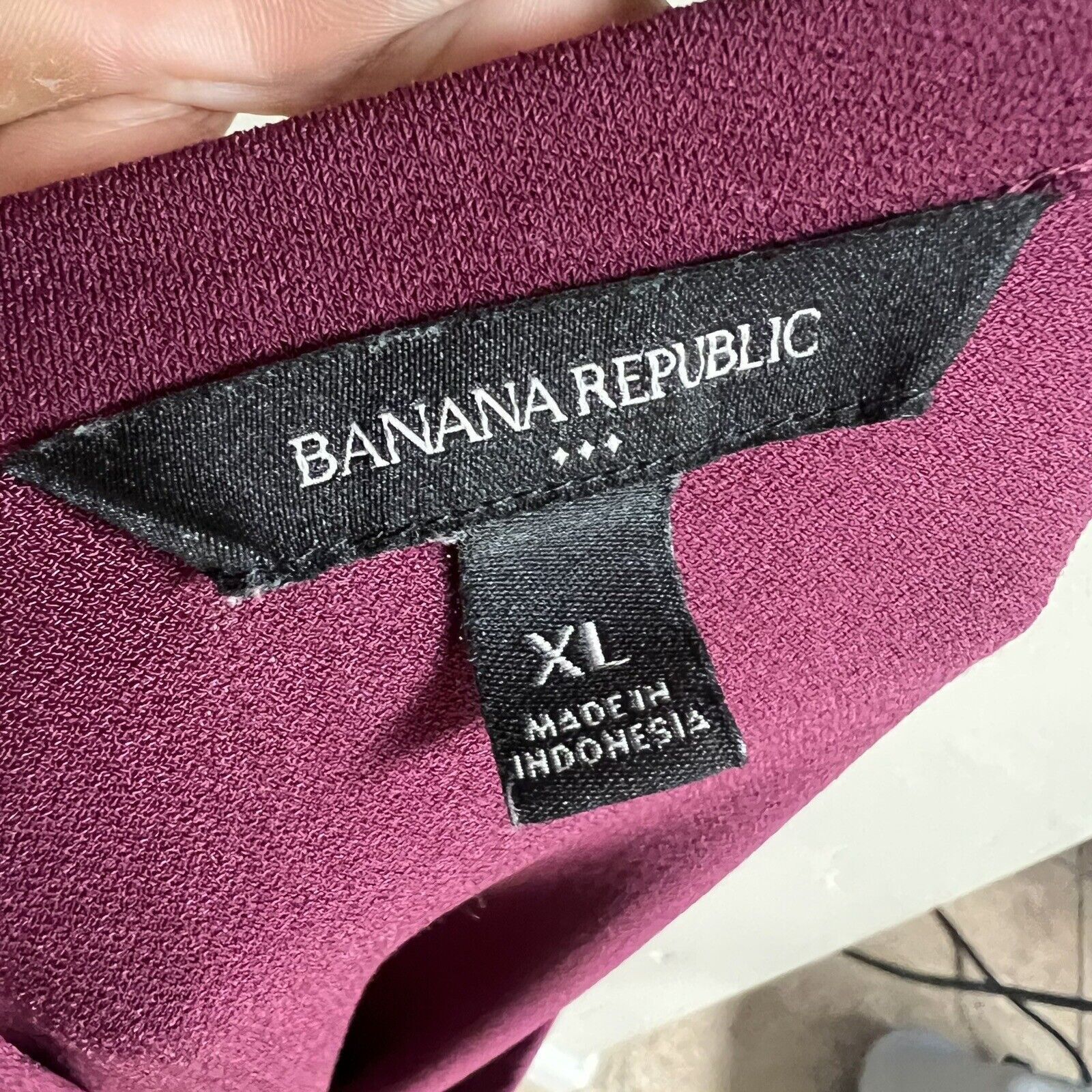 Banana Republic Banana Republic Sheer Sleeve Maroon Blouse XL Holiday Office Size XL / US 12-14 / IT 48-50 - 10 Thumbnail
