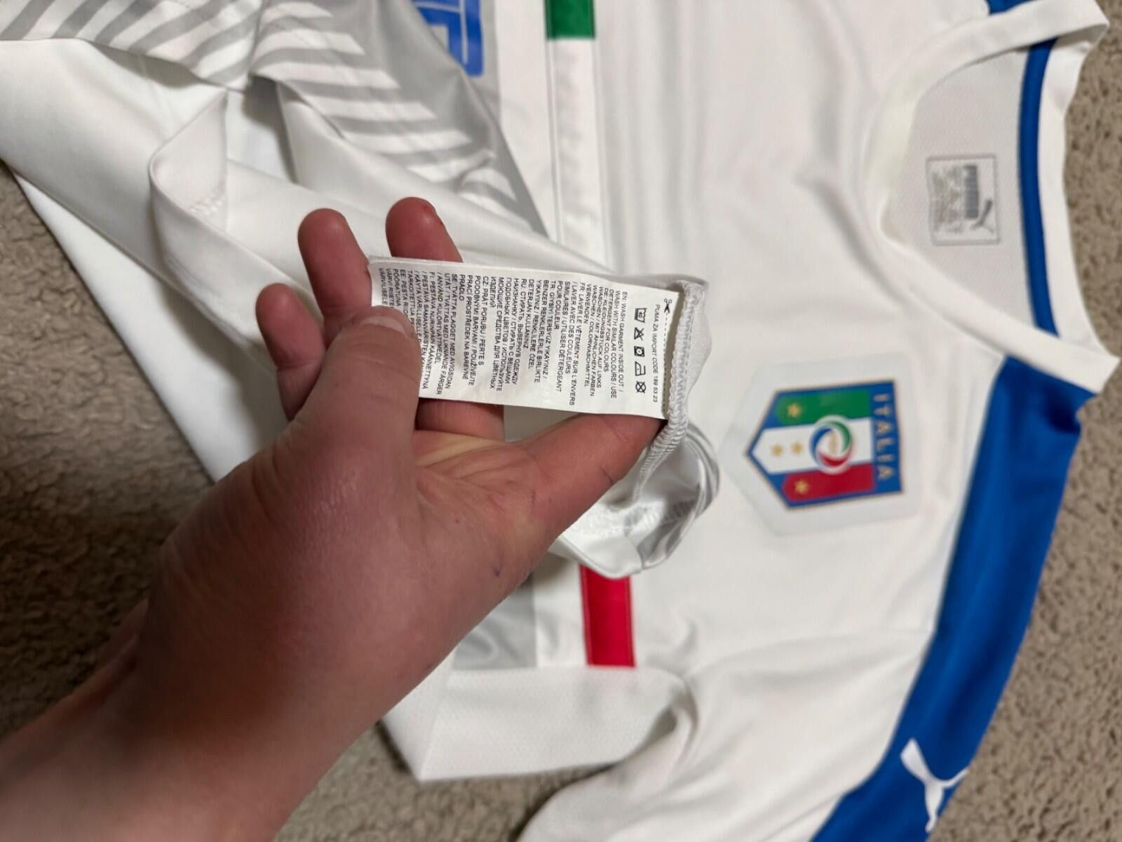 Puma ITALY 2016 TRAINING FOOTBALL SHIRT SOCCER JERSEY PUMA sz S Size US S / EU 44-46 / 1 - 6 Thumbnail