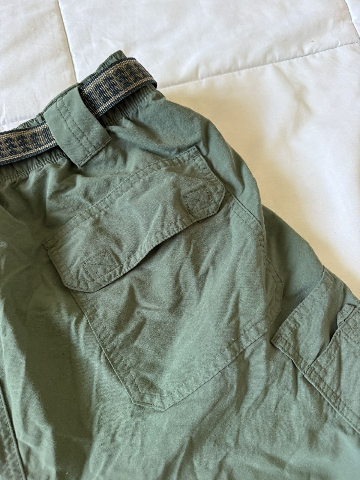 L.L. Bean L.L. Bean Forest Green Cargo Shorts Size US 32 / EU 48 - 9 Thumbnail