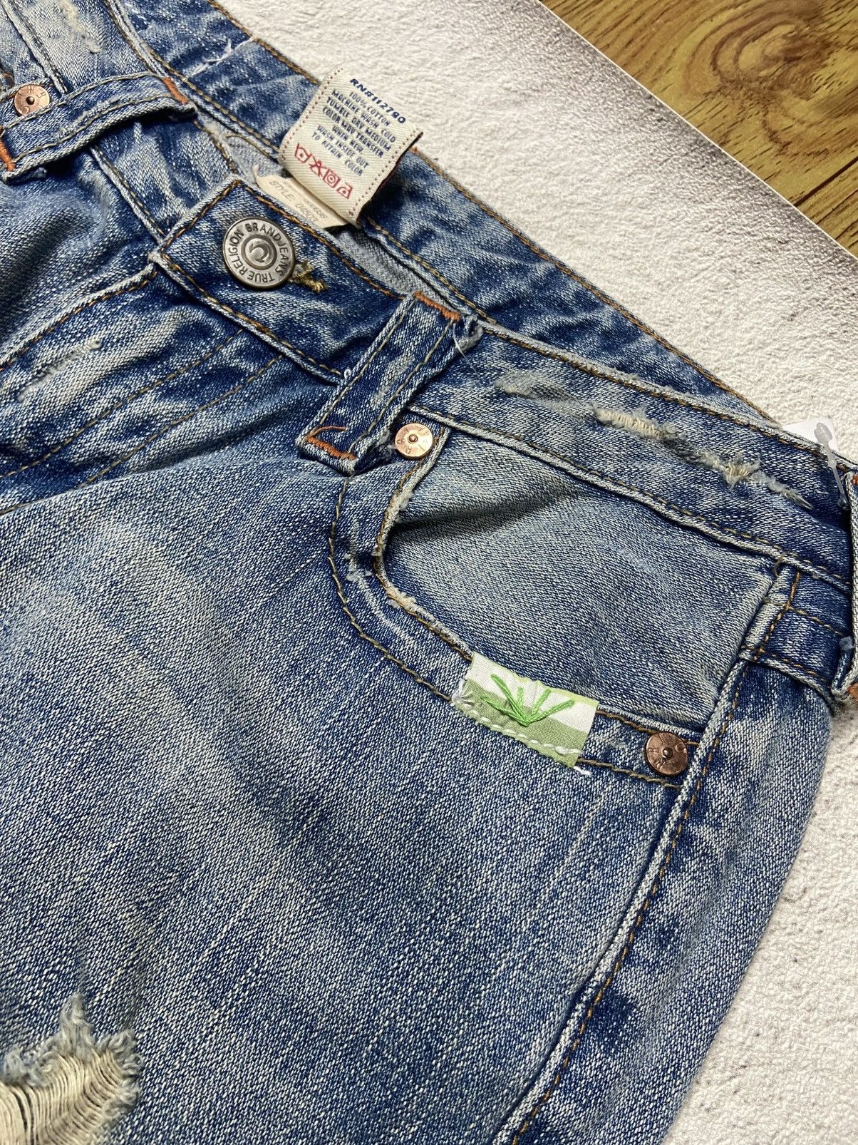 Japanese Brand × True Religion × Vintage Vintage Y2K True Religion Embroidered Flare Jeans Size US 28 / EU 44 - 7 Thumbnail
