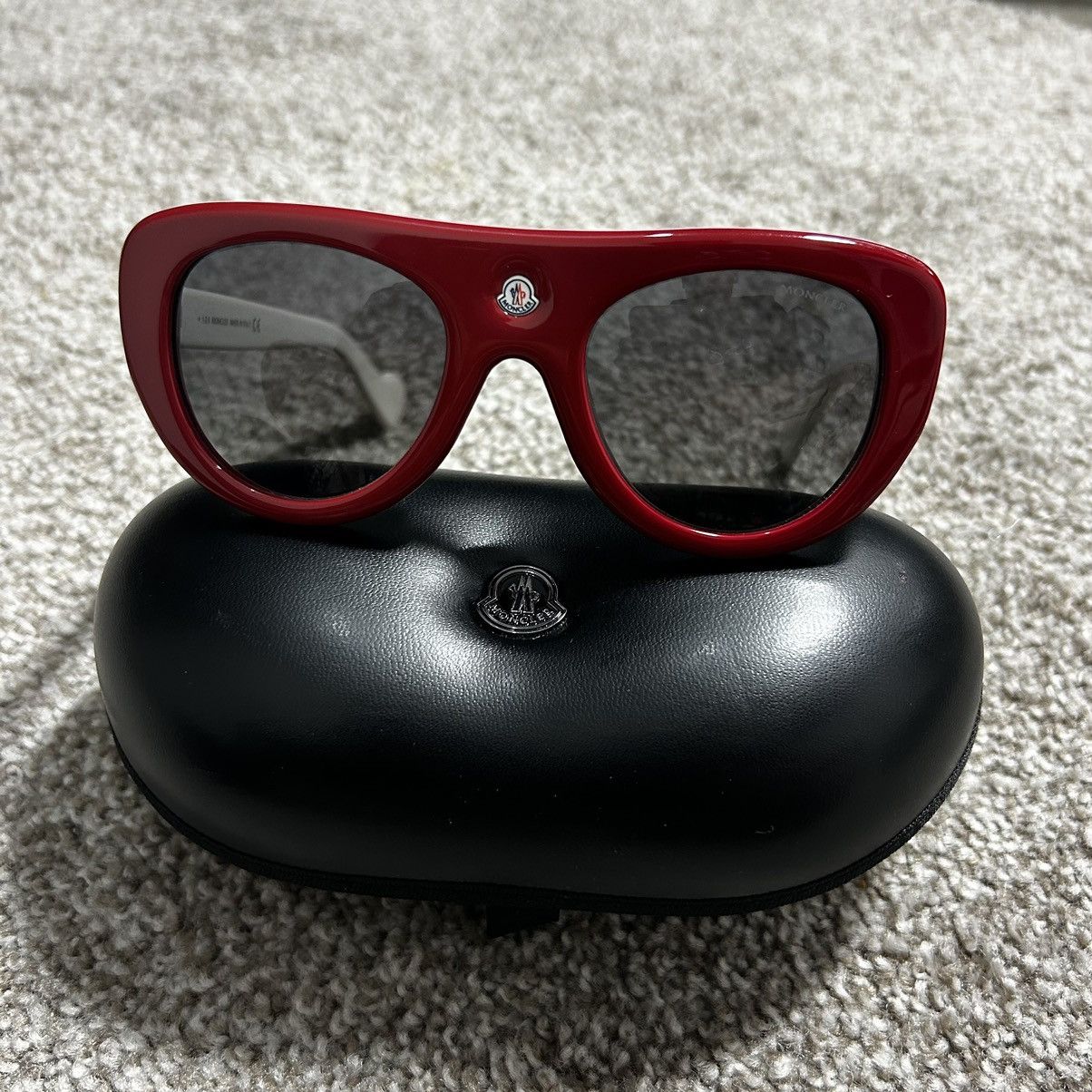 image of Moncler Snowcat Mirror Polar Ml0002 in Red/White, Men's