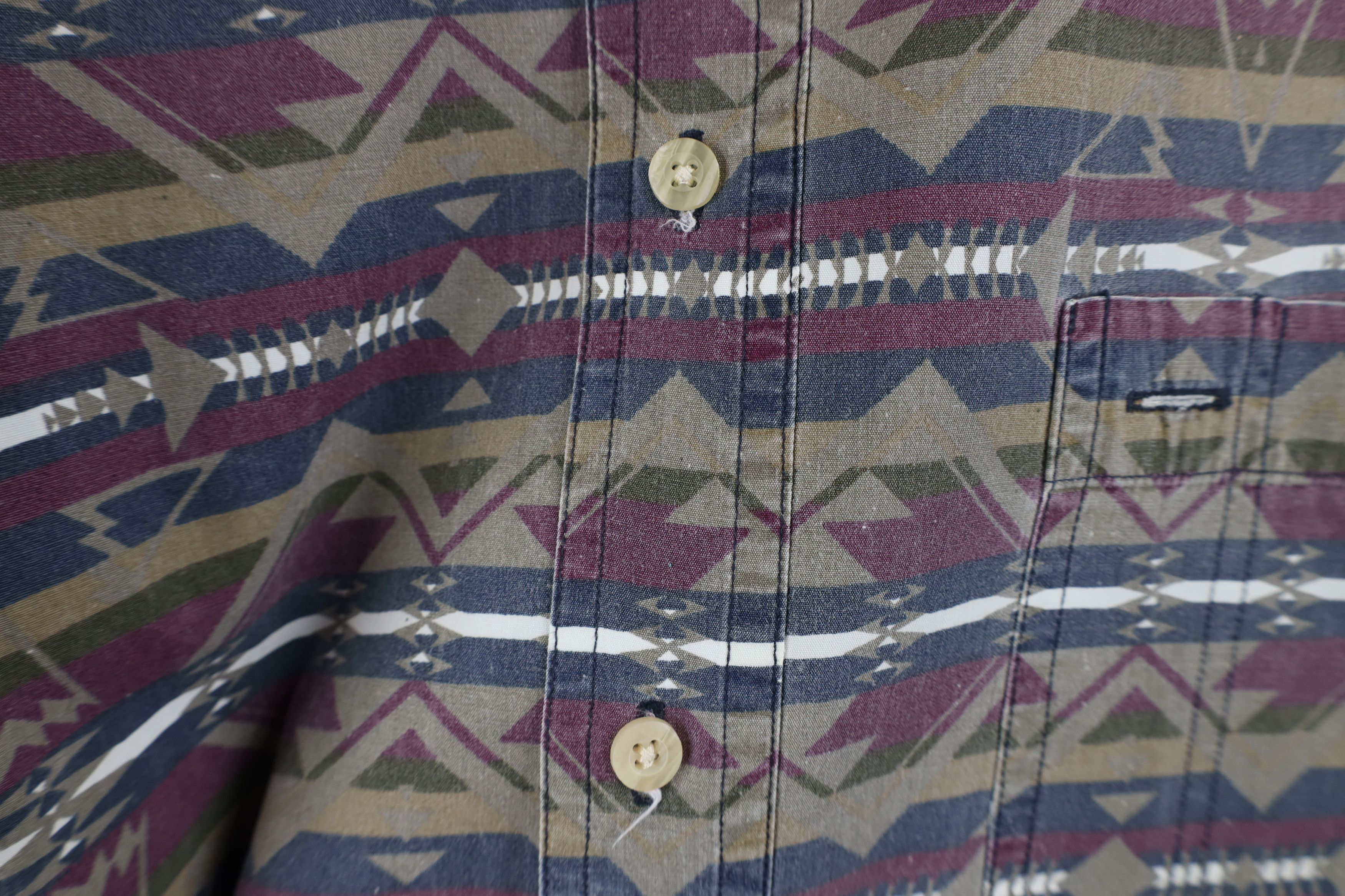 Vintage Vintage 90s Streetwear Southwestern Short Sleeve Shirt Size US L / EU 52-54 / 3 - 6 Thumbnail