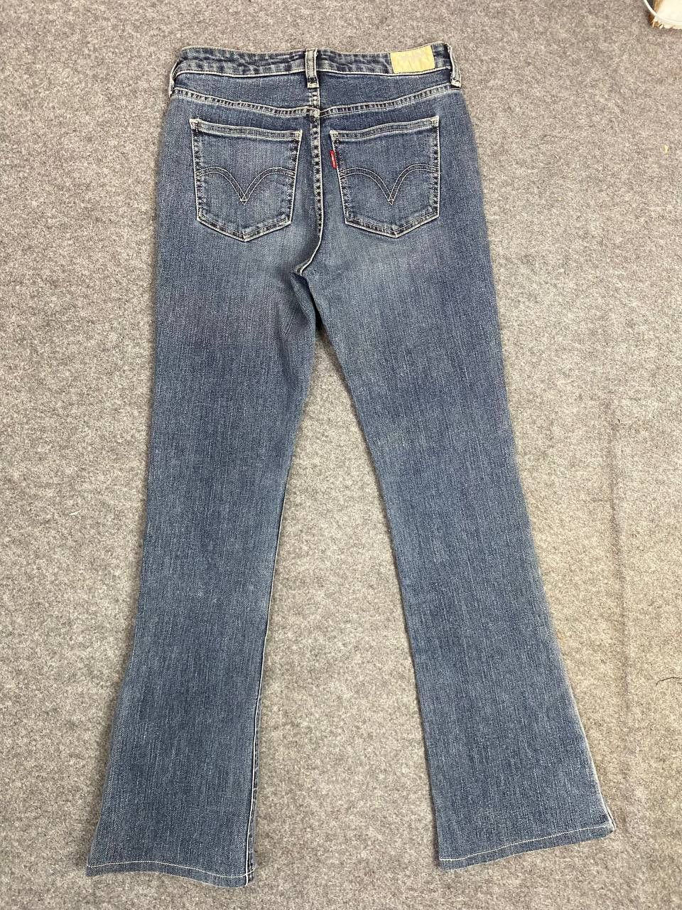 Levi's levis women bootcut flare denim Size 29" - 1 Thumbnail