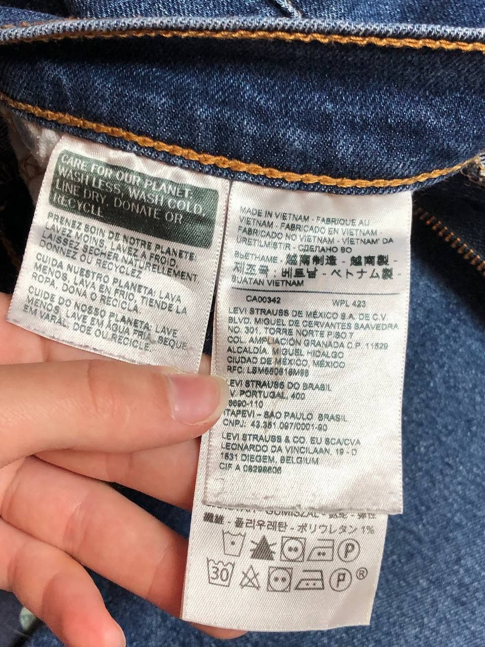 Levi's Men's Levi's 511 Slim Fit Jeans Light Wash Size US 30 / EU 46 - 2 Thumbnail