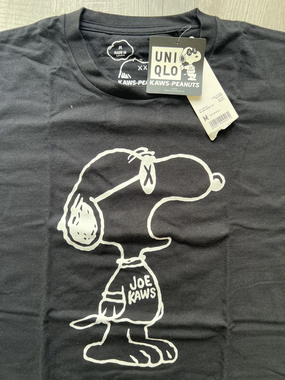 Kaws × Uniqlo Uniqlo x Joe Kaws Size US M / EU 48-50 / 2 - 2 Thumbnail