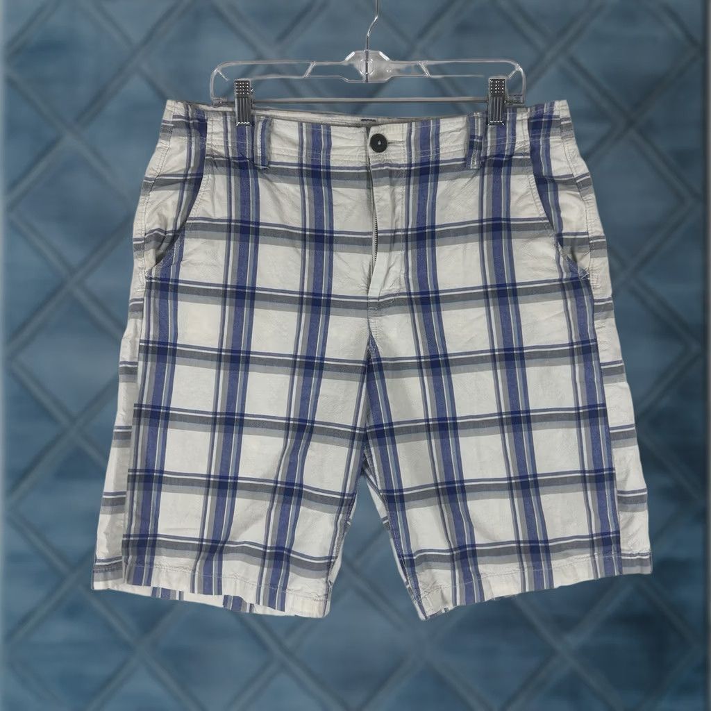 American Eagle Outfitters American Eagle Outfitters Longboard Shorts Mens 33 White Plaid Flat Front Classic Chino Casual 33 in Inseam 11 in (AEO) Size US 33 - 1 Thumbnail