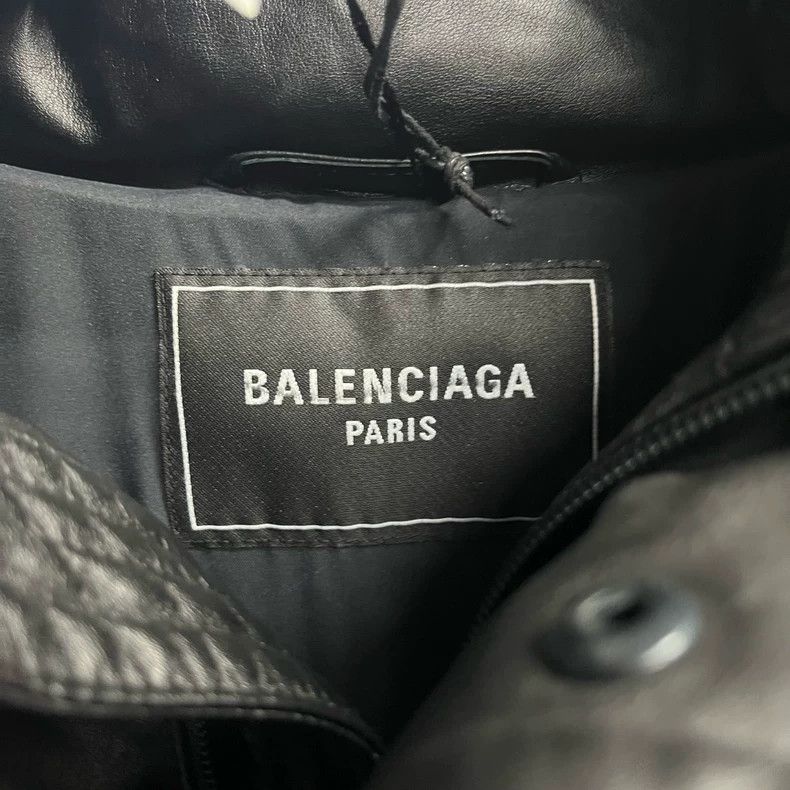 Balenciaga Balenciaga Black solid cotton suit with high collar and zi Size US S / EU 44-46 / 1 - 3 Thumbnail