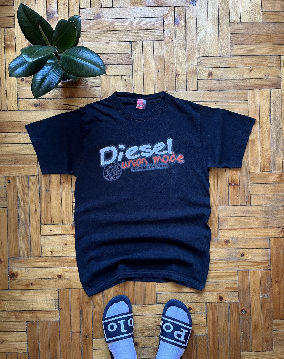 Diesel Vintage Diesel Avant Garde 90's Streetwear Big Logo Tee Size US M / EU 48-50 / 2 - 1 Thumbnail