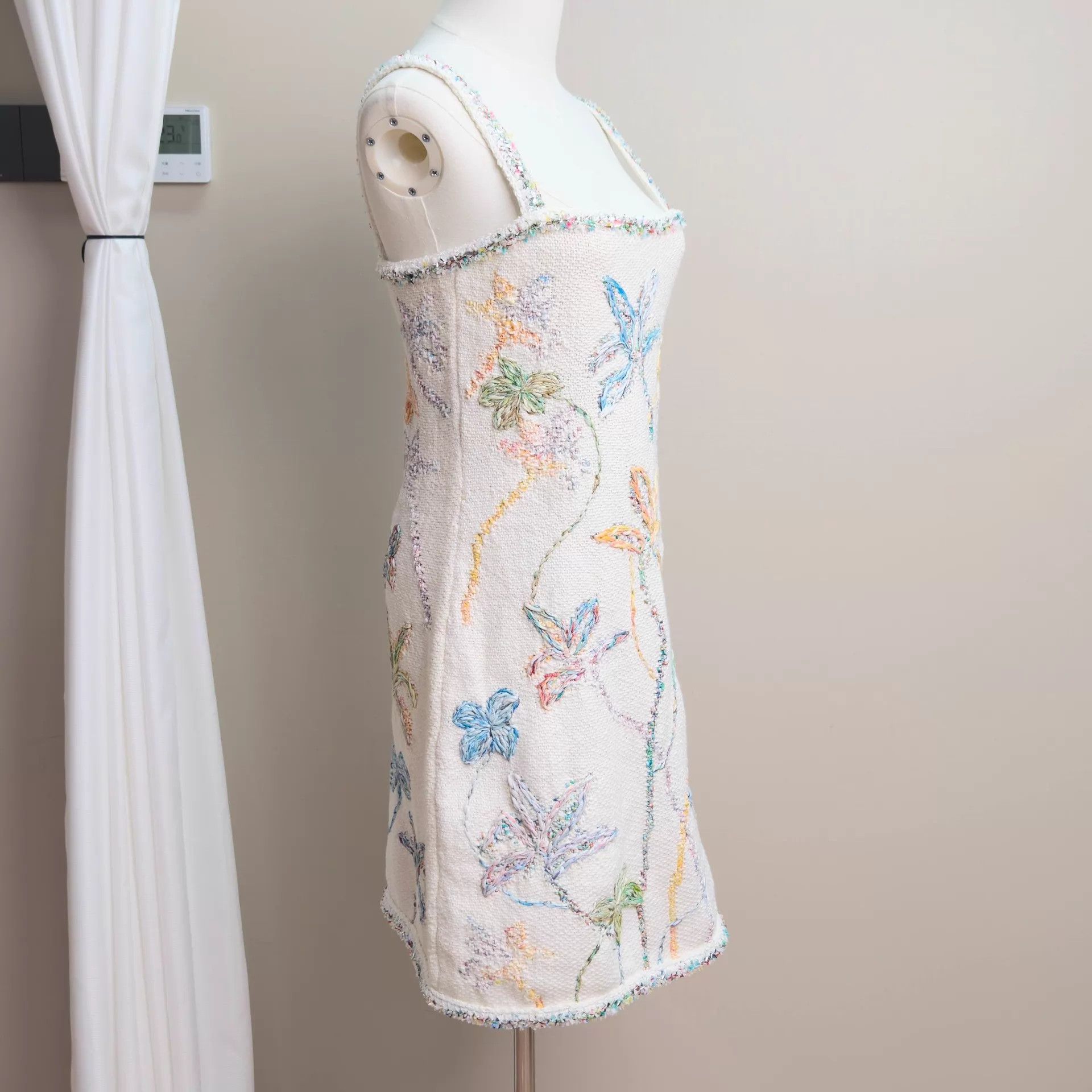 Chanel CHANEL Heavy Embroidered Floral Dress Size 36 Size XS / US 0-2 / IT 36-38 - 3 Thumbnail