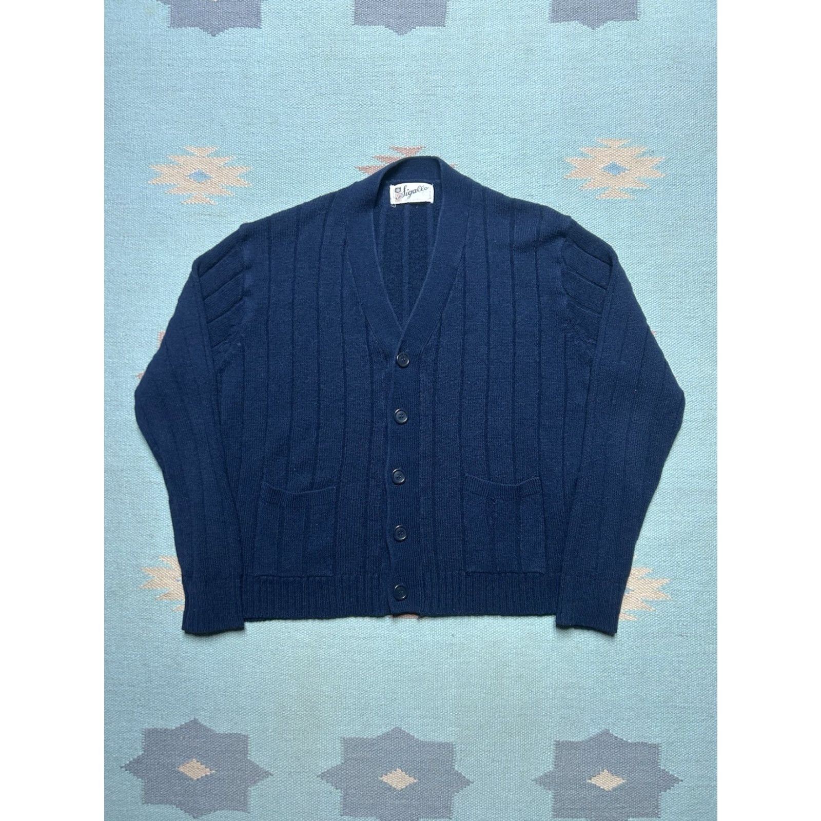 Vintage VINTAGE 1970s cardigan sweater acrylic knit button front navy blue Large Sigallo Men Cardigan/ Sweater / Knit / Button / Blue / 1970s Size US L / EU 52-54 / 3 - 2 Thumbnail