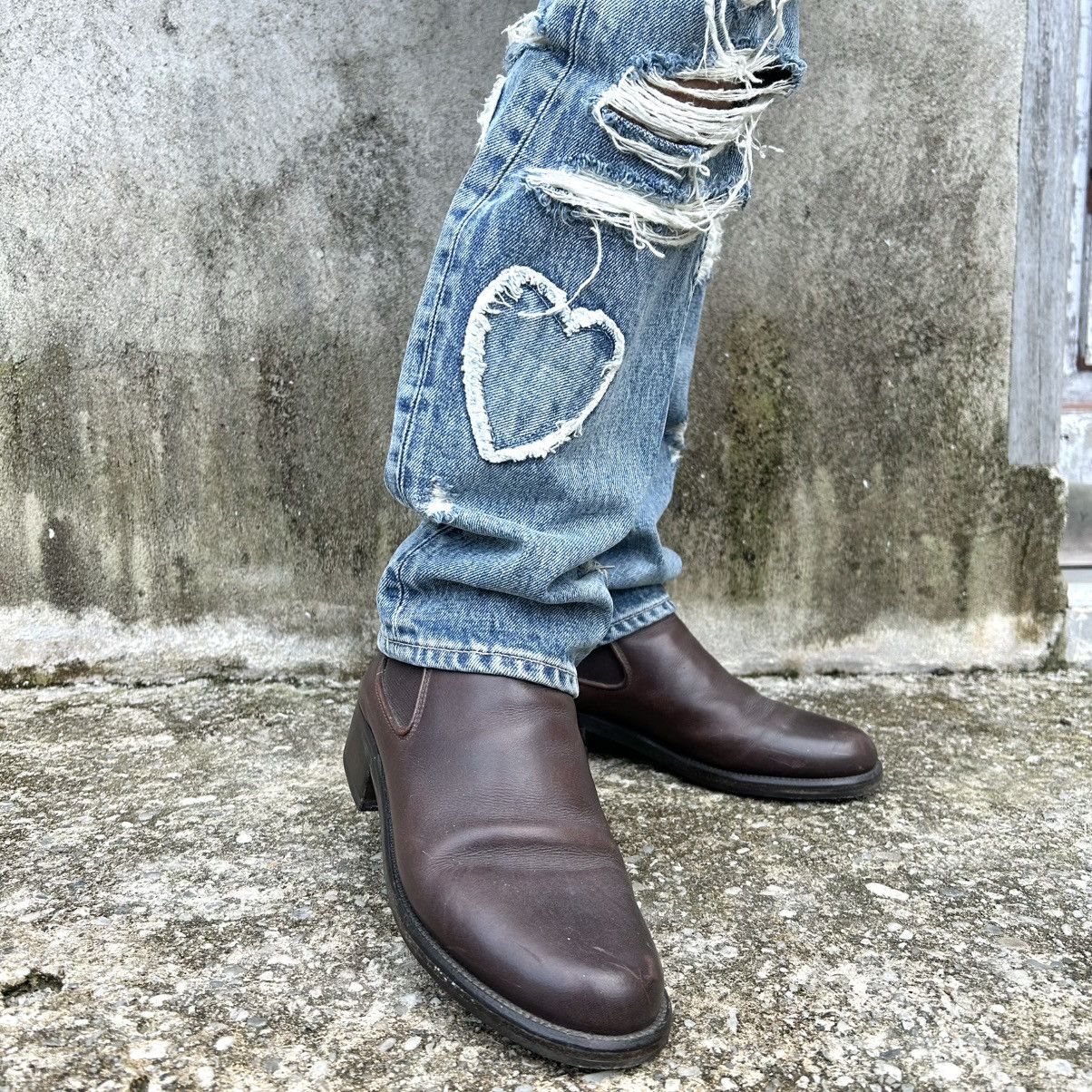 Japanese Brand RNA Crazy Distressed Bluewash Denim Pants Size US 30 / EU 46 - 8 Thumbnail