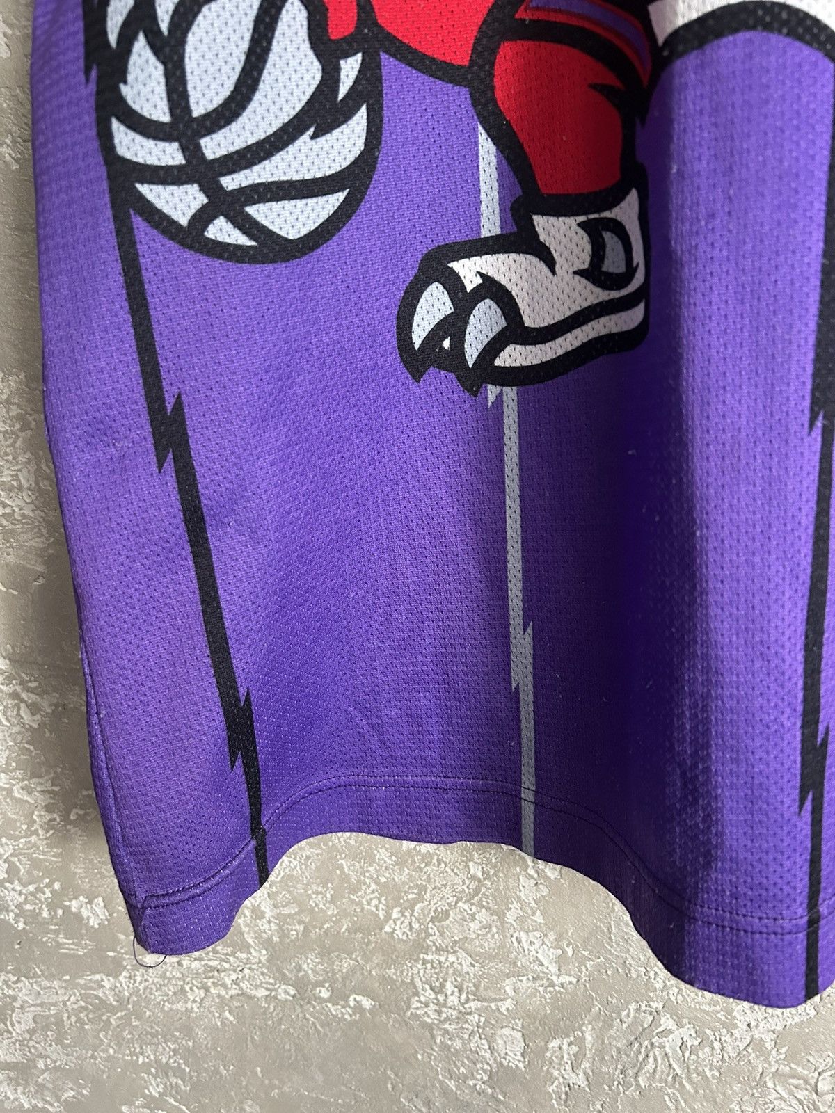 Champion Damon Stoudamire #20 Toronto Raptors NBA Champion Jersey Size US XL / EU 56 / 4 - 4 Thumbnail