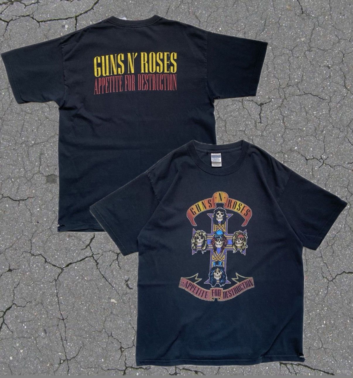 Guns N' Roses 🎸 Trashed Vintage 00s Gun's n roses Tee Rock Band Size US L / EU 52-54 / 3 - 1 Thumbnail