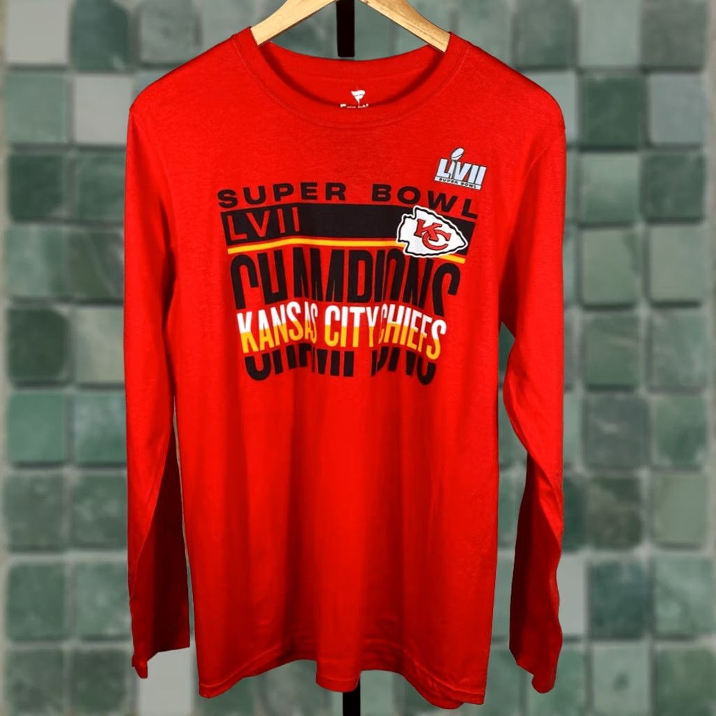Champion Team Apparel Kansas City Chiefs Super Bowl LVII Champions Shirt Red M Mens Size US M / EU 48-50 / 2 - 1 Thumbnail