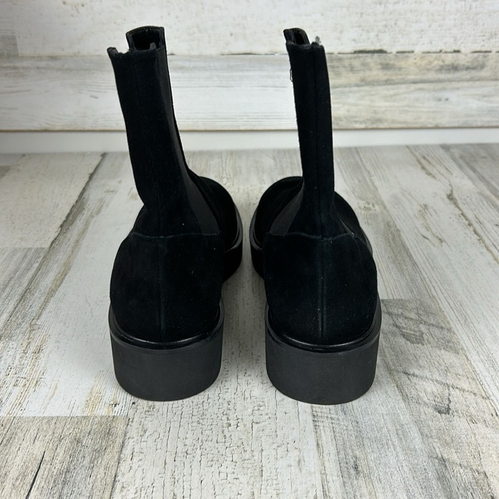 Stuart Weitzman Stuart Weitzman Henley womens 9B Black Suede Ankle Boots Size US 9 / IT 39 - 4 Thumbnail
