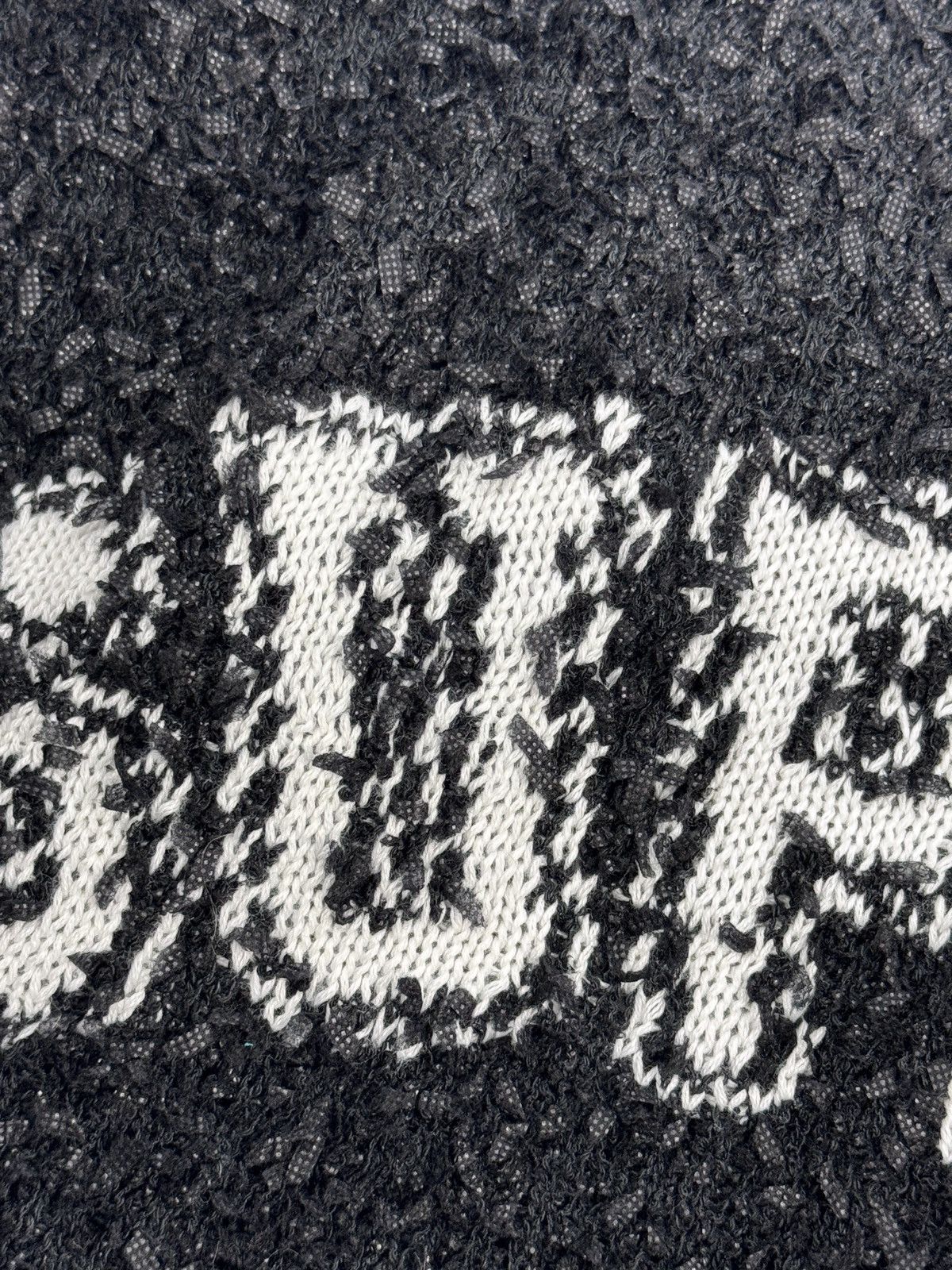Supreme TEXTURED VARSITY SWEATER Size US L / EU 52-54 / 3 - 4 Thumbnail