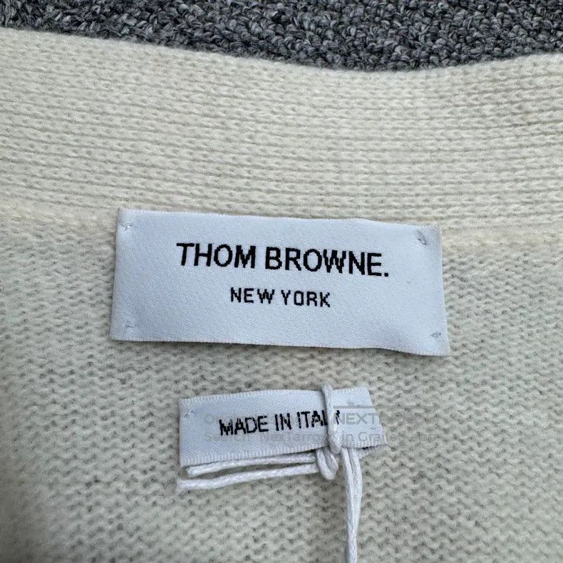 Thom Browne Thom Browne Four-stripe Wool Knit Cardigan Size XS / US 0-2 / IT 36-38 - 2 Thumbnail