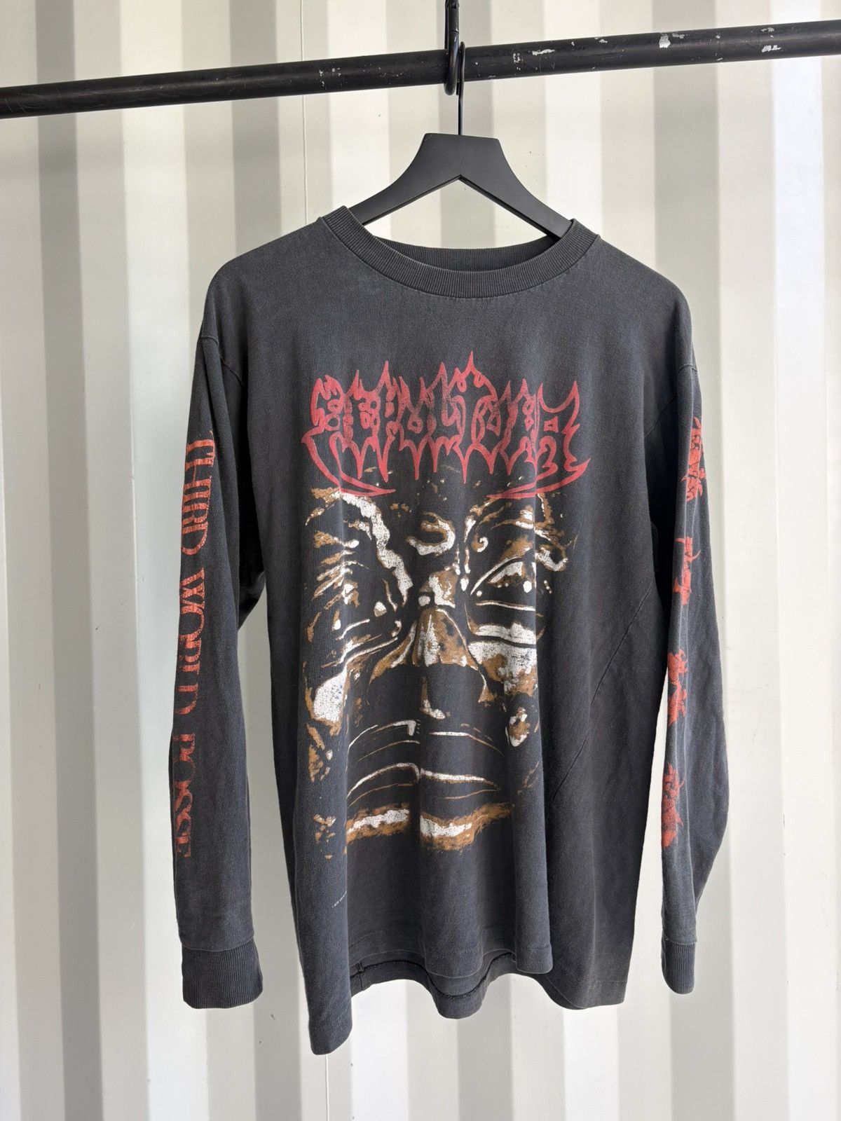 Band Tees Vintage Sepultura Shirt Thrashed Faded Distressed GRUNGE Size US L / EU 52-54 / 3 - 1 Thumbnail