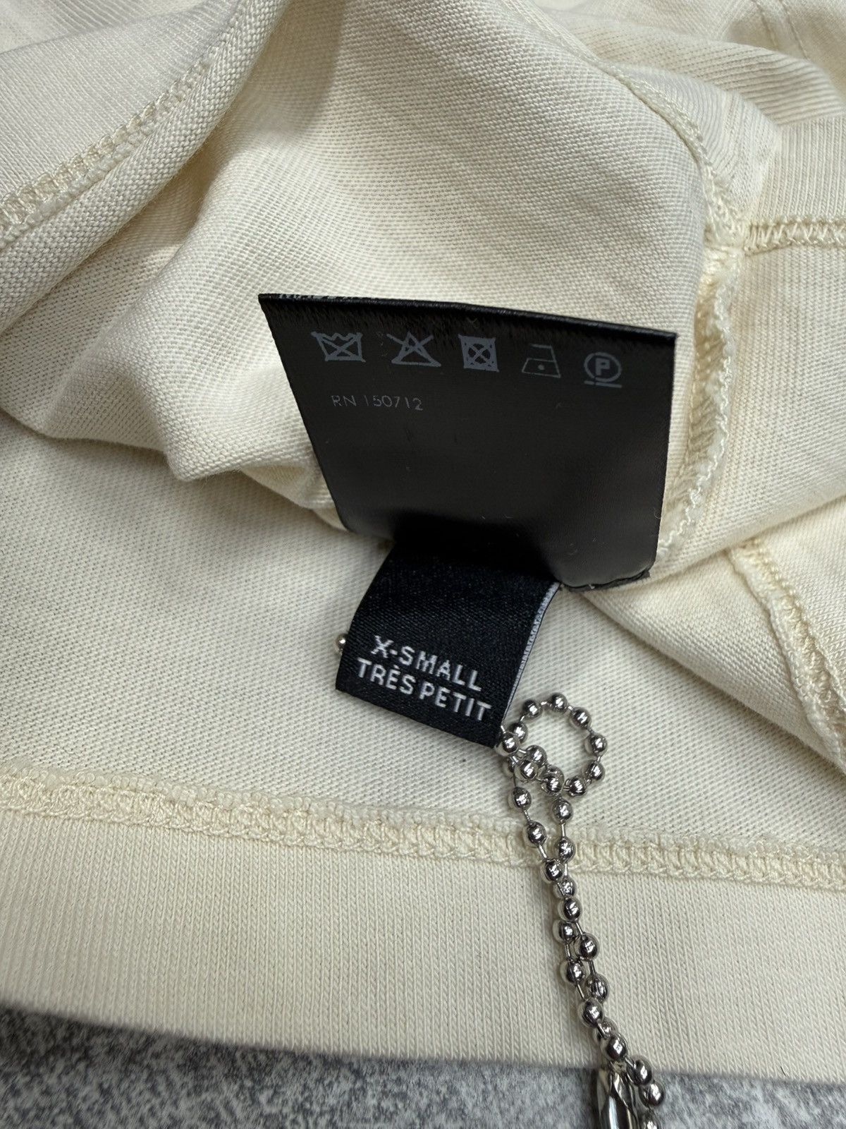 Amiri MA Logo Cropped Tee Alabaster. bnwt. rrp £340.00 Size XS / US 0-2 / IT 36-38 - 7 Thumbnail