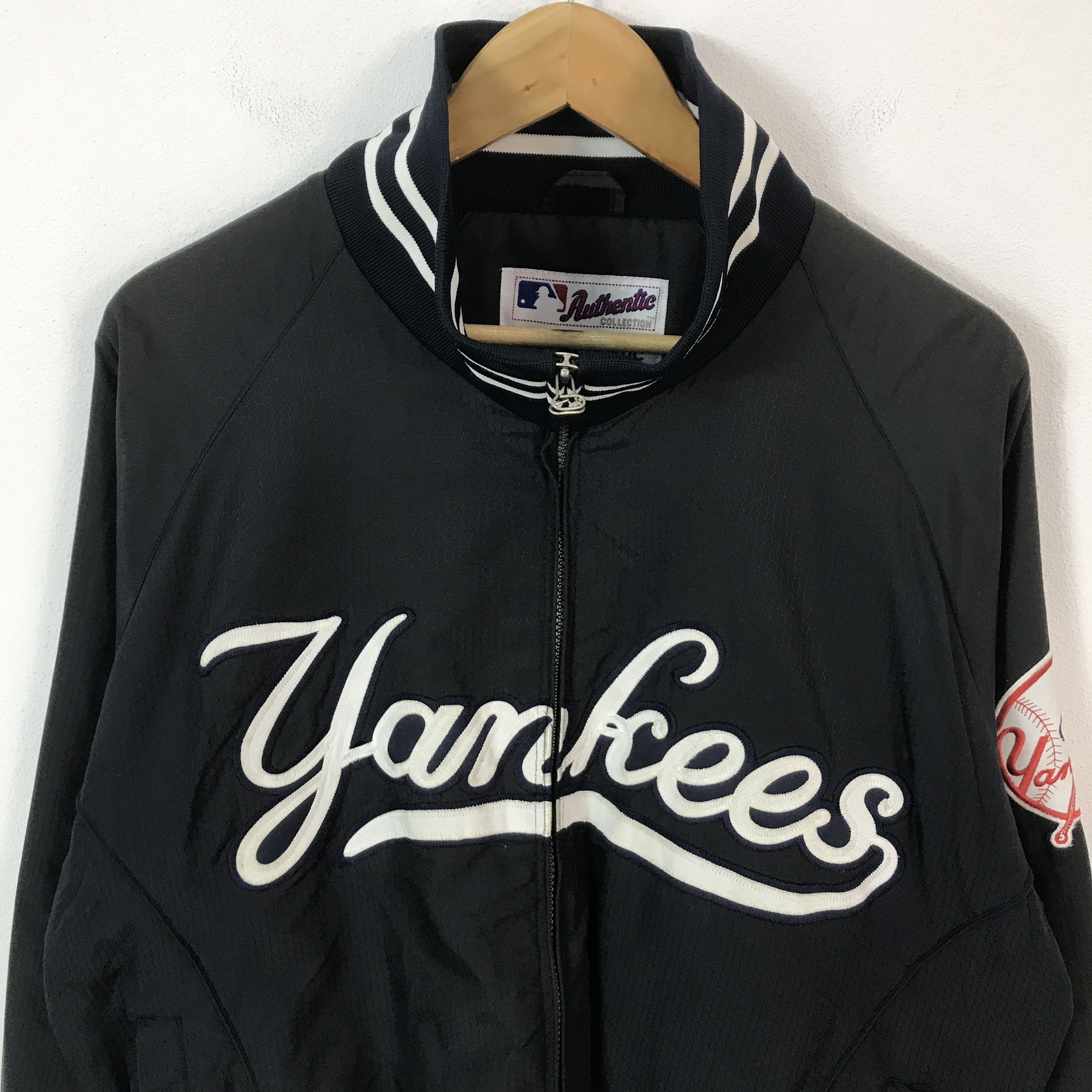 New York Yankees Vintage New York Yankees Sun Faded jacket Size US M / EU 48-50 / 2 - 3 Thumbnail