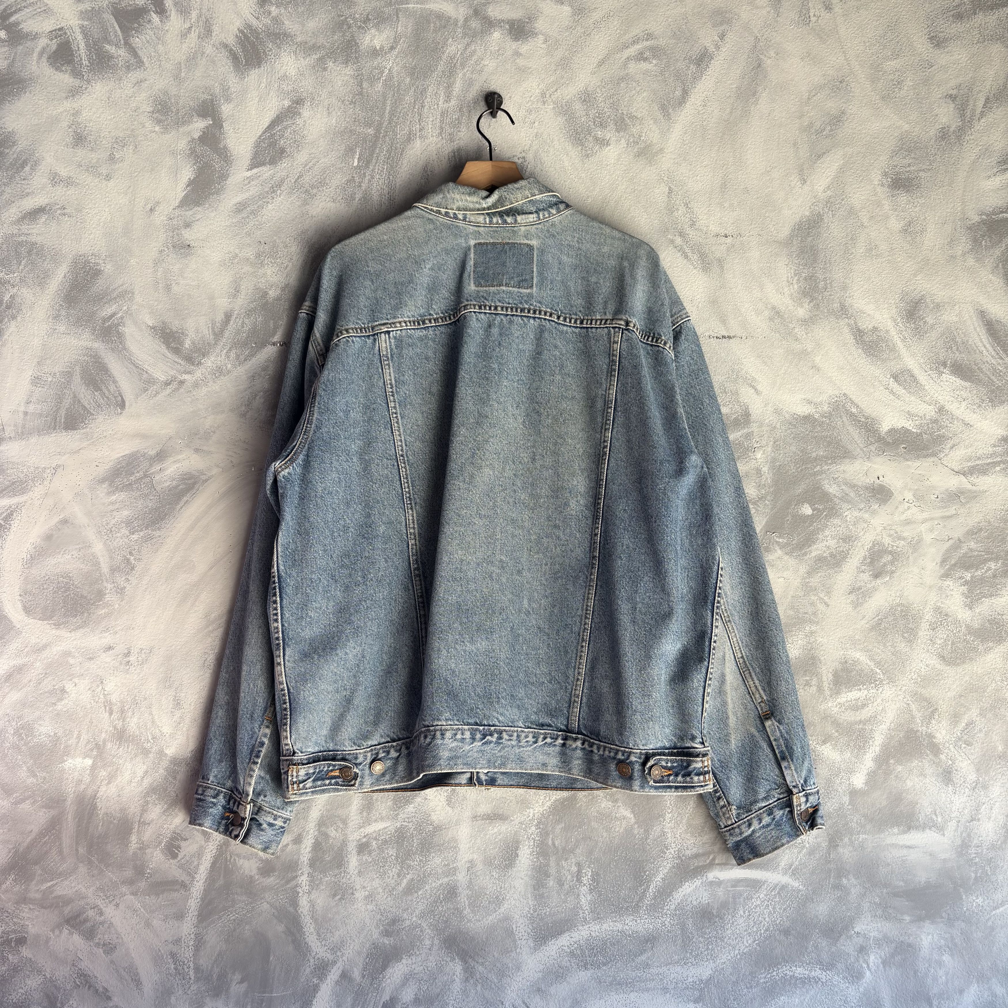 Levi's Vintage Levi's Denim Jacket Men's Size XL Faded Blue Size US XL / EU 56 / 4 - 5 Thumbnail
