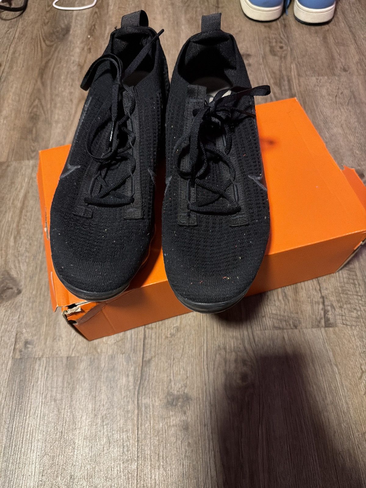 Nike Air Vapormax 2021 Size US 9.5 / EU 42-43 - 3 Thumbnail