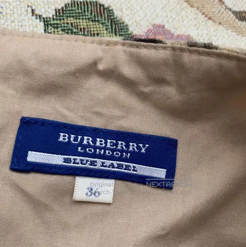 Burberry Burberry Women's Khaki Wool Skirt. Size 23" - 3 Thumbnail