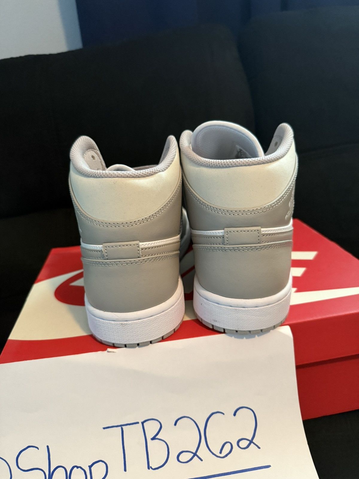 Jordan Brand Jordan 1 Mid "Linen" Size US 9 / EU 42 - 4 Thumbnail