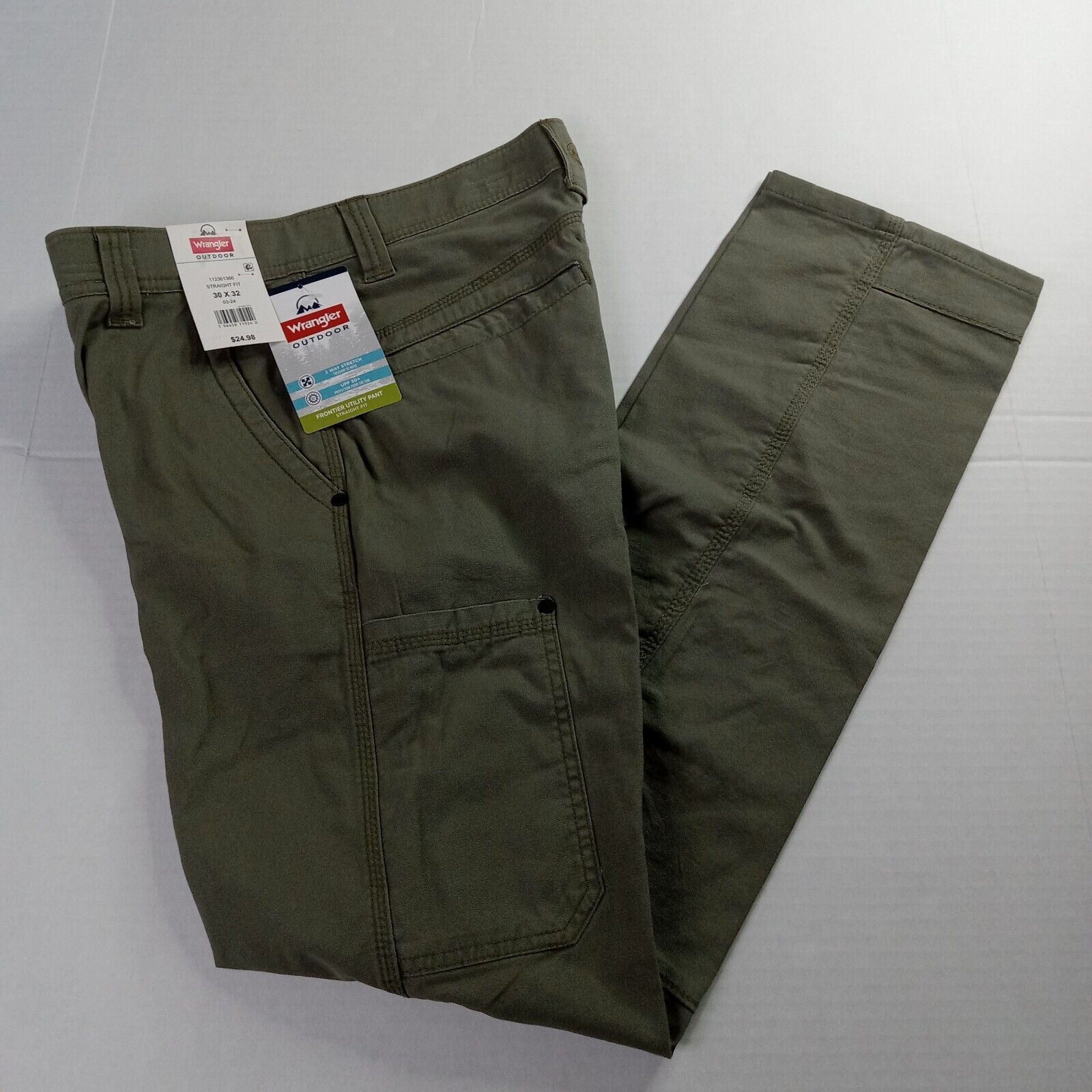 Wrangler Wrangler Outdoor Utility Pants Mens 30x32 Green Straight Fit Size US 30 / EU 46 - 1 Thumbnail
