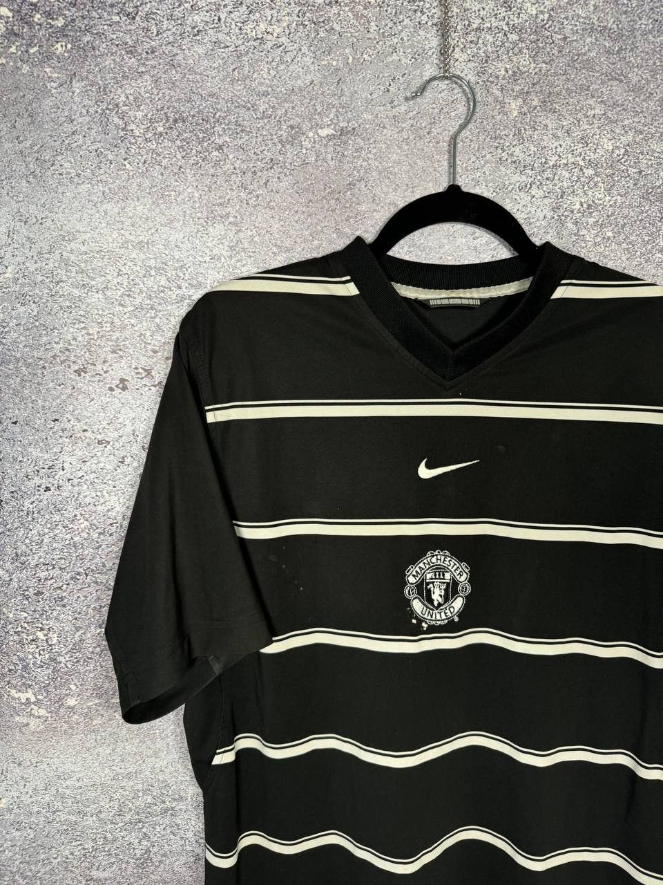 Nike Vintage Manchester United 2002 Nike Training Jersey Blokcore Size US M / EU 48-50 / 2 - 2 Thumbnail