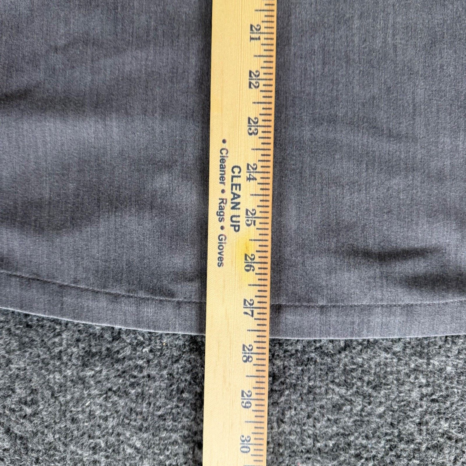 Other FIGS Mens Chisec 3-Pocket Scrub Top Gray V-Neck Medium Size US M / EU 48-50 / 2 - 6 Thumbnail