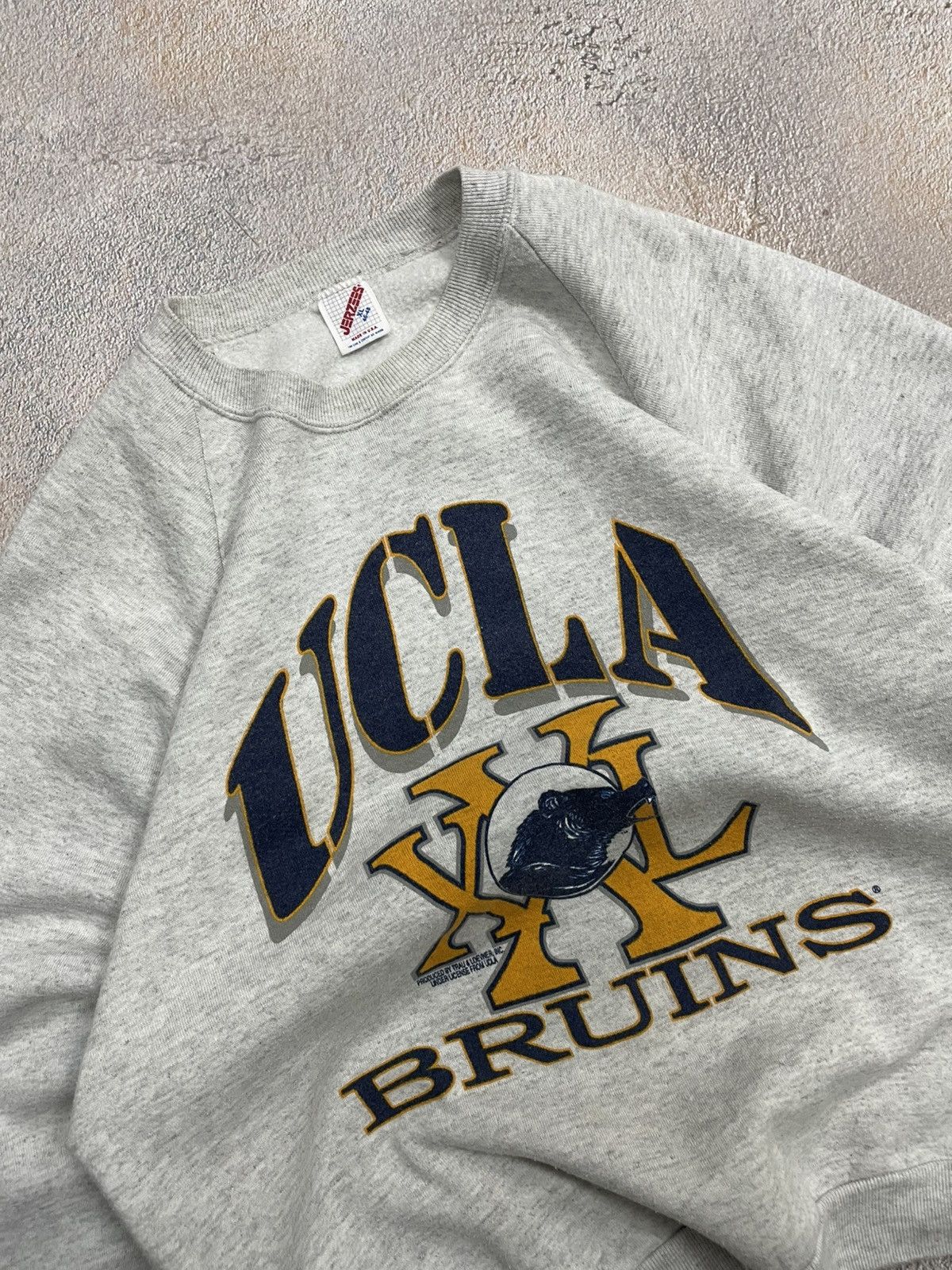 Vintage Vintage UCLA Spellout Sweatshirt Made in USA Size US L / EU 52-54 / 3 - 3 Thumbnail