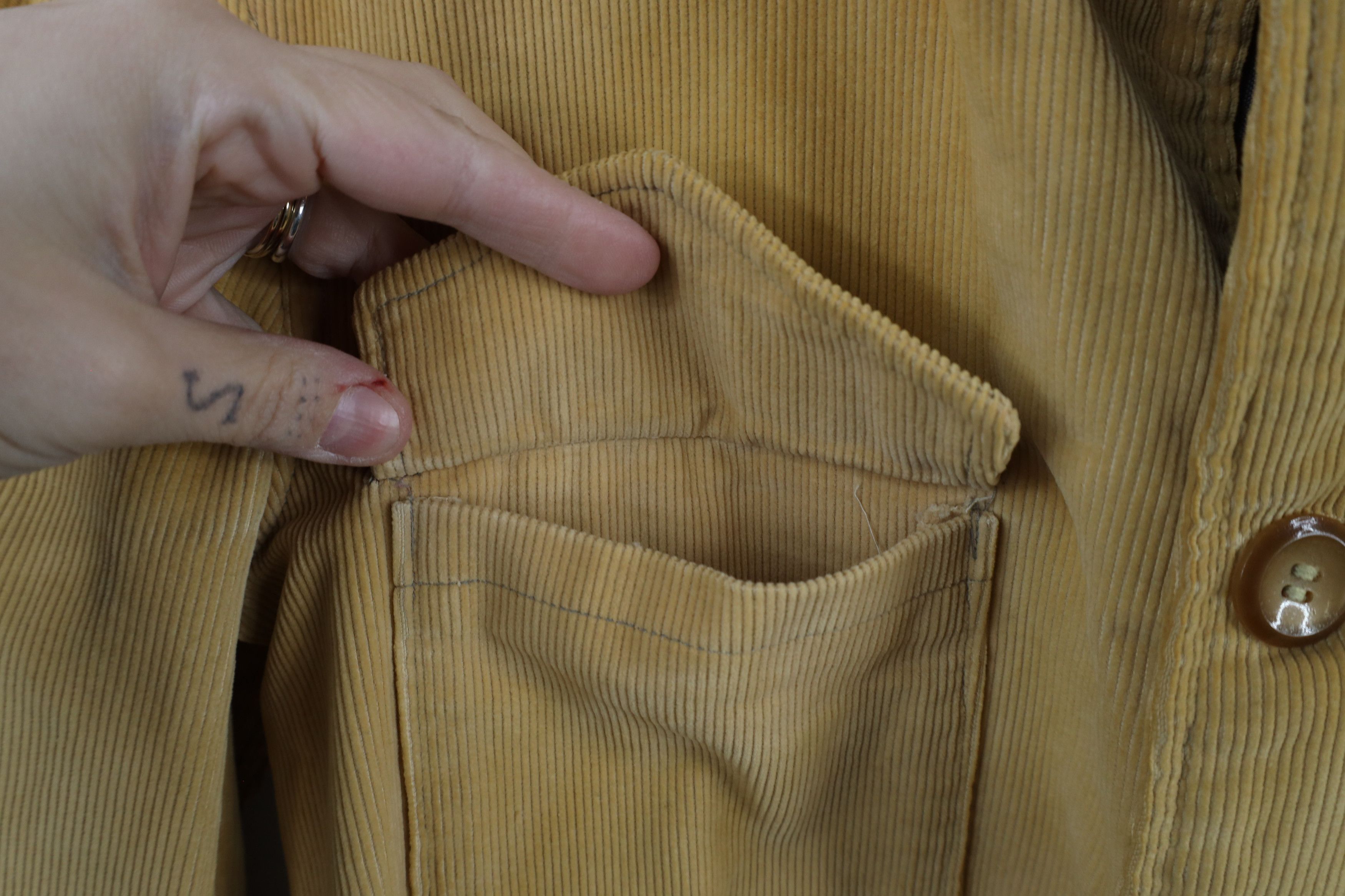 Vintage Vintage 70s Streetwear Belted Corduroy Trench Coat Jacket Size US S / EU 44-46 / 1 - 6 Thumbnail