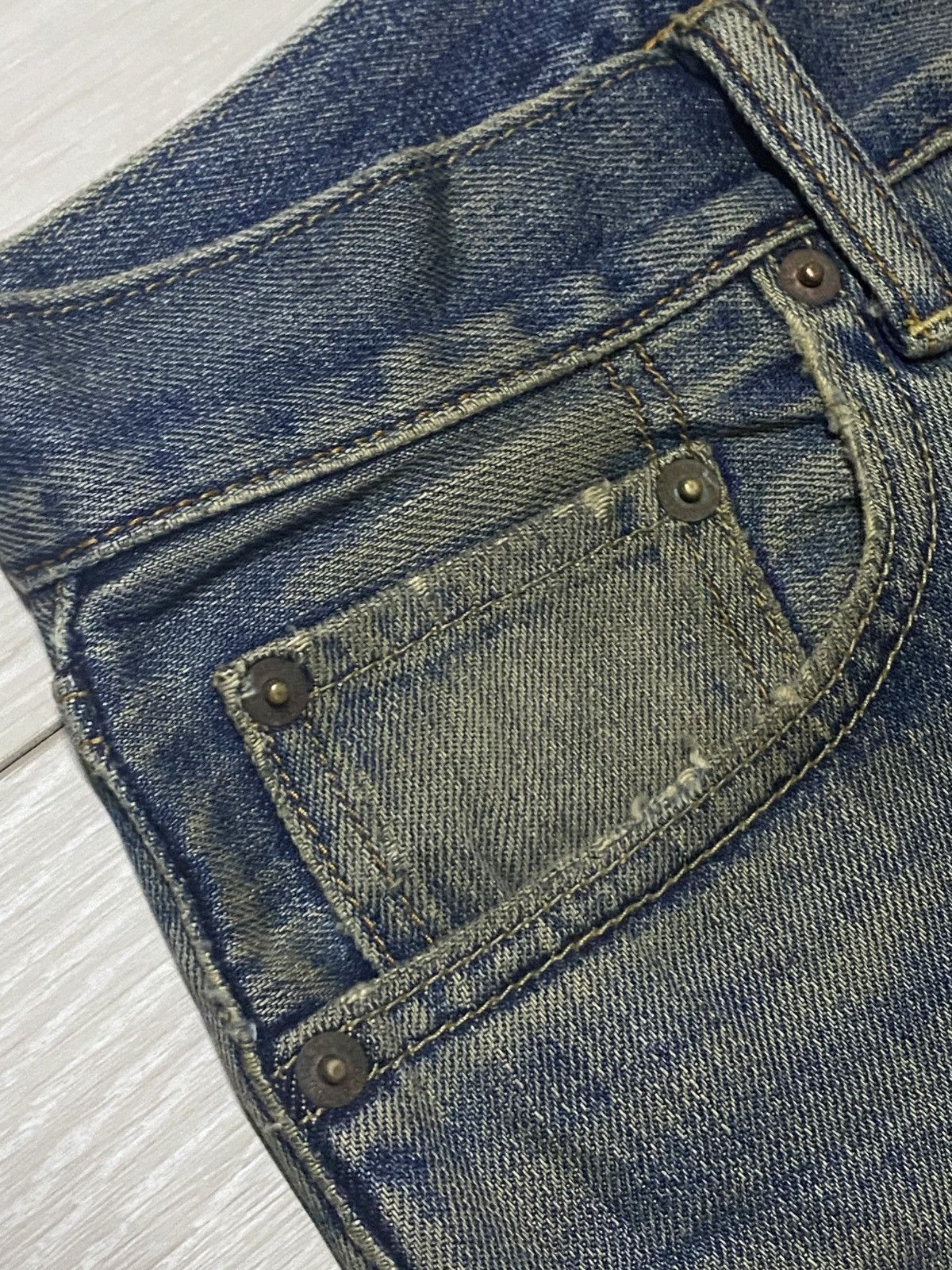 Vintage Vintage Japanese Brand Uniqlo Mud wash Loose Jeans Size US 32 / EU 48 - 9 Thumbnail