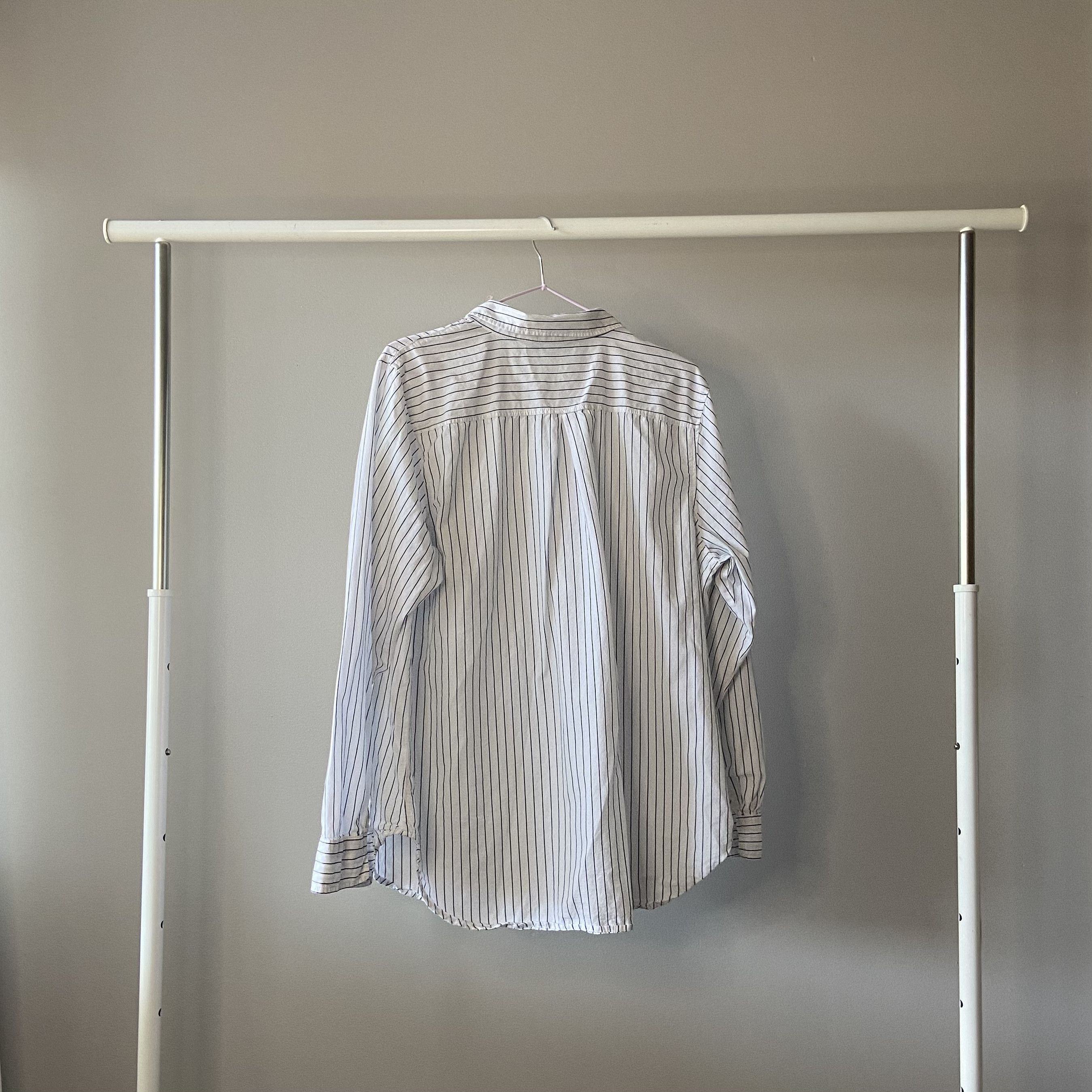 Old Navy LONG SLEEVE STRIPE BUTTON UP Size XL / US 12-14 / IT 48-50 - 2 Thumbnail