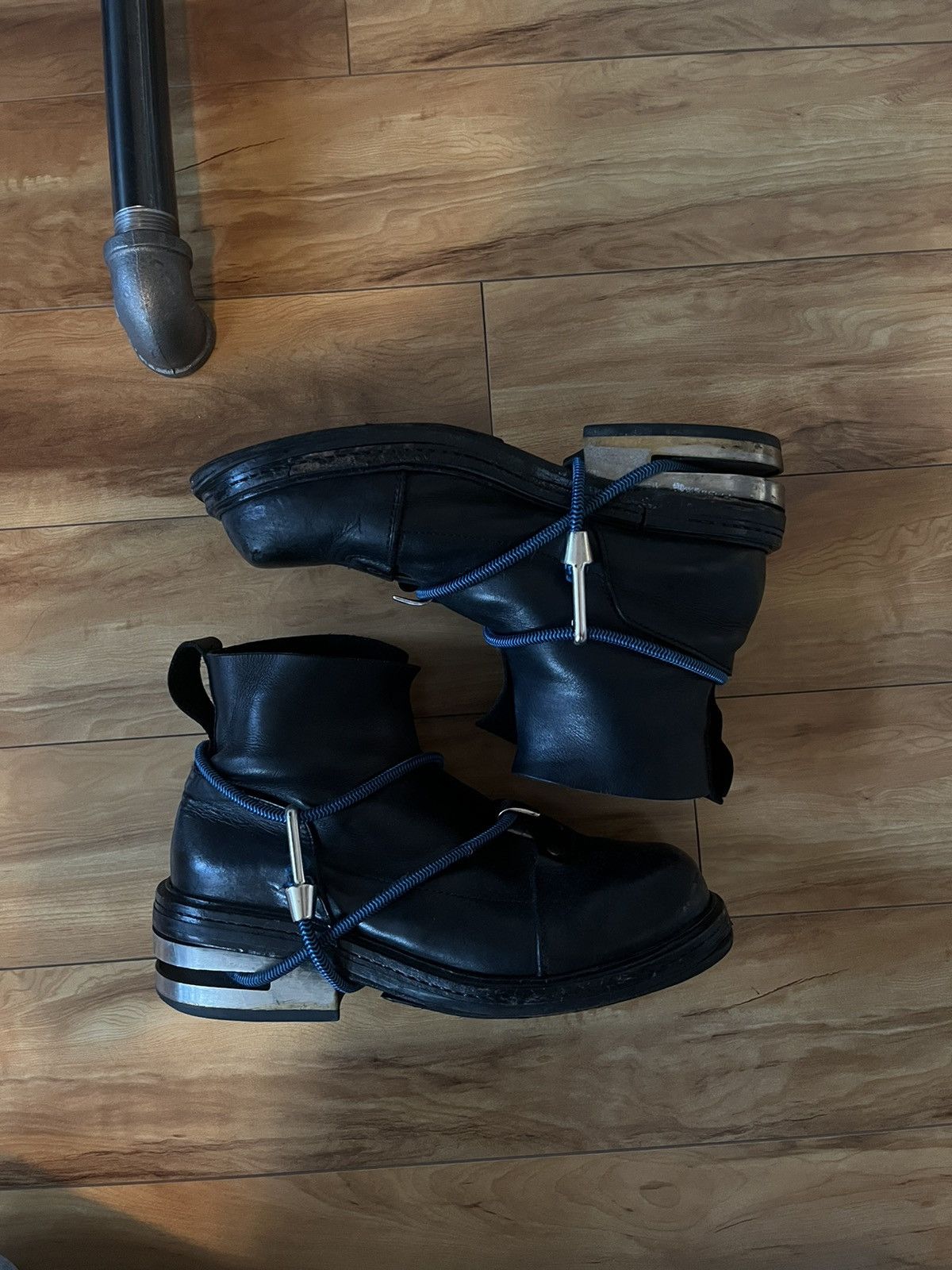 1990 DIRK BIKKEMBERG one-hook shoulder