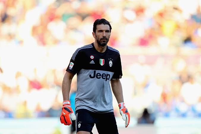 Adidas Juventus 15/16 goalkeeper gk shirt #1 Buffon Size US M / EU 48-50 / 2 - 10 Thumbnail