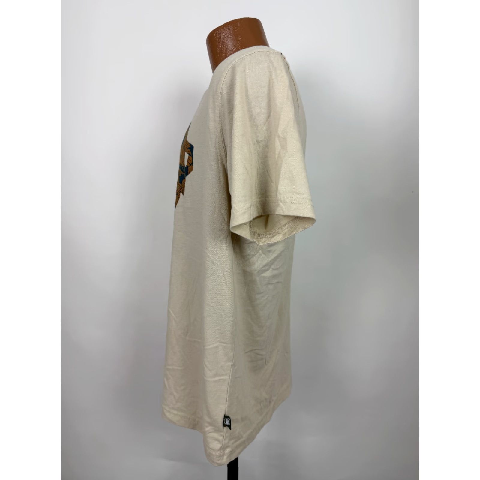Howler Brothers Howler Bros Shirt Men Medium Tropical Hawaiian Monkey Outdoors Lightweight Beige T-Shirt Mens Medium Tropical Monkey Outdoors Lightweight Beige Size US M / EU 48-50 / 2 - 5 Thumbnail