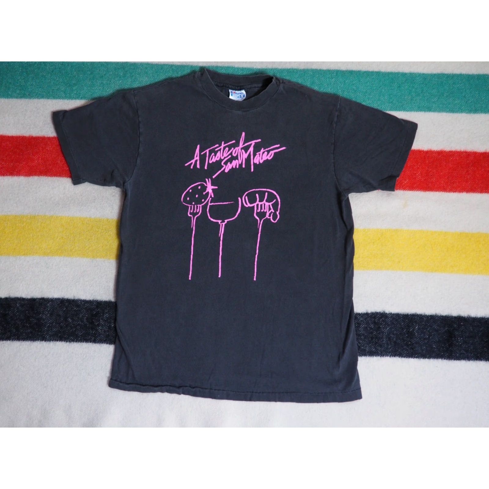 Hanes VTG 80s 90s Hanes San Mateo CA Food Black Faded Grunge Art USA Tee T-Shirt M Shirt Grunge Hanes Black 1980s Unisex Cotton Graphic Tee USA M Size US M / EU 48-50 / 2 - 2 Thumbnail